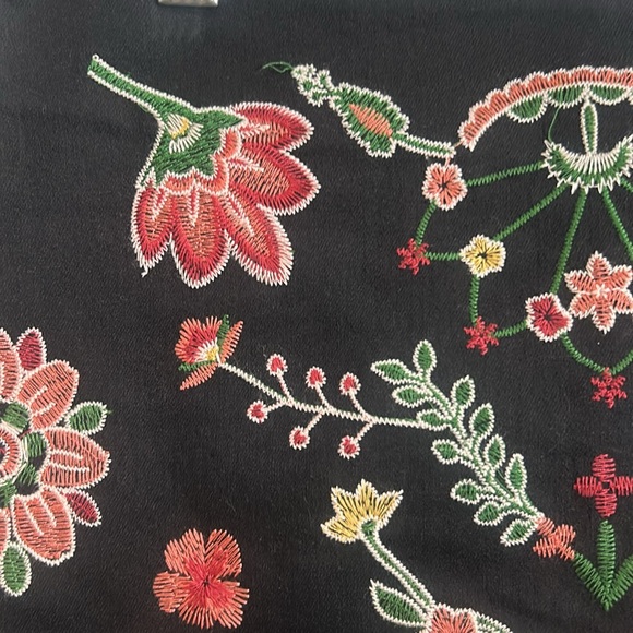 Embroidered Mini Skirt - Picture 3 of 9